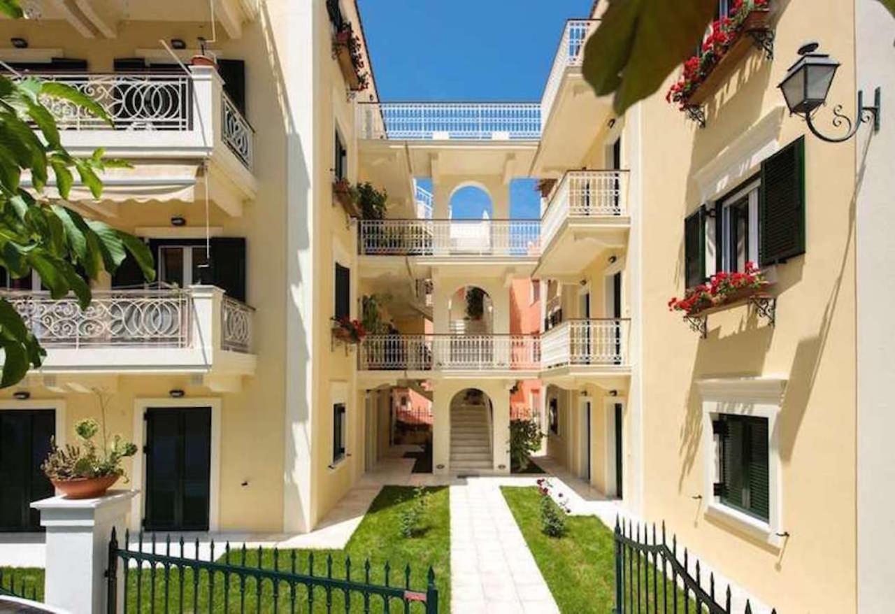 Kirki Filoxenia Apartments By Corfuescapes Benitses  Bagian luar foto
